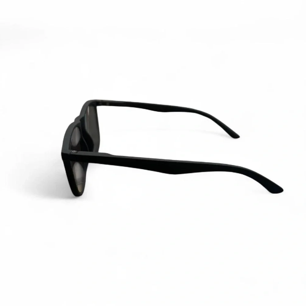 Men’s Black Wayfarer Sunglasses with Blue Lenses